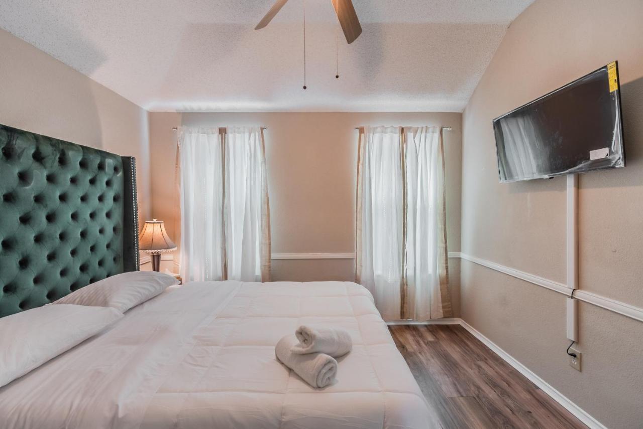 * *Astounding House **Perfect For Family And Friends , Pool , Hot Tub, & Game Room Allen Exterior photo